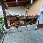 Bedi Apartmanhaz *