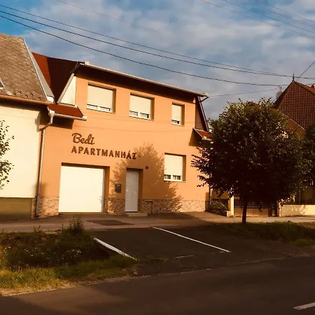 Apartament Bedi Apartmanhaz *