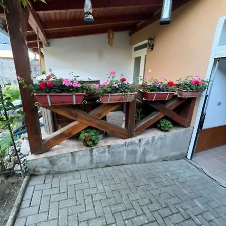 Bedi Apartmanhaz *