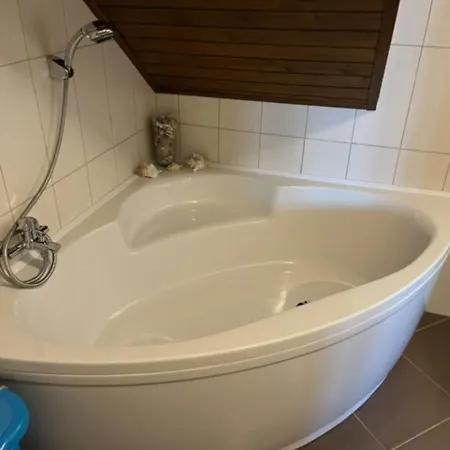 Bedi Apartmanhaz