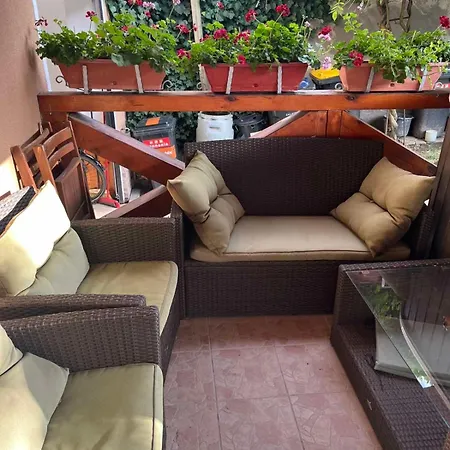 Bedi Apartmanhaz Daire *