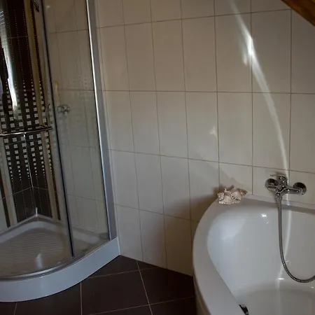 Bedi Apartmanhaz Kanije