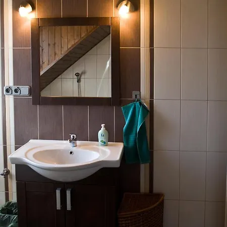 Bedi Apartmanhaz Daire *