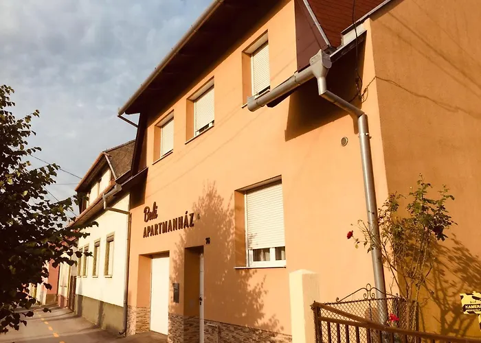 Bedi Apartmanhaz *